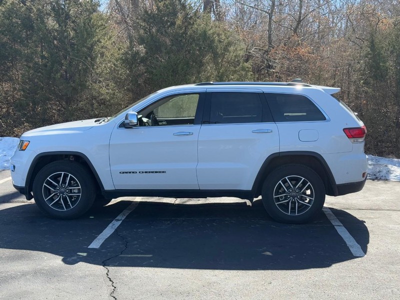 Jeep Grand Cherokee Vehicle Image 03