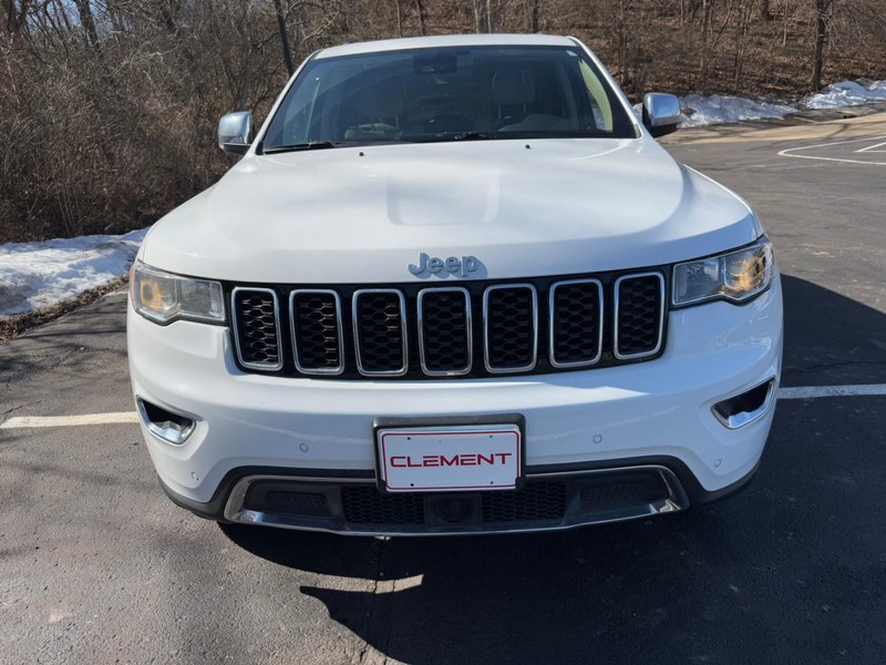 Jeep Grand Cherokee Vehicle Image 13