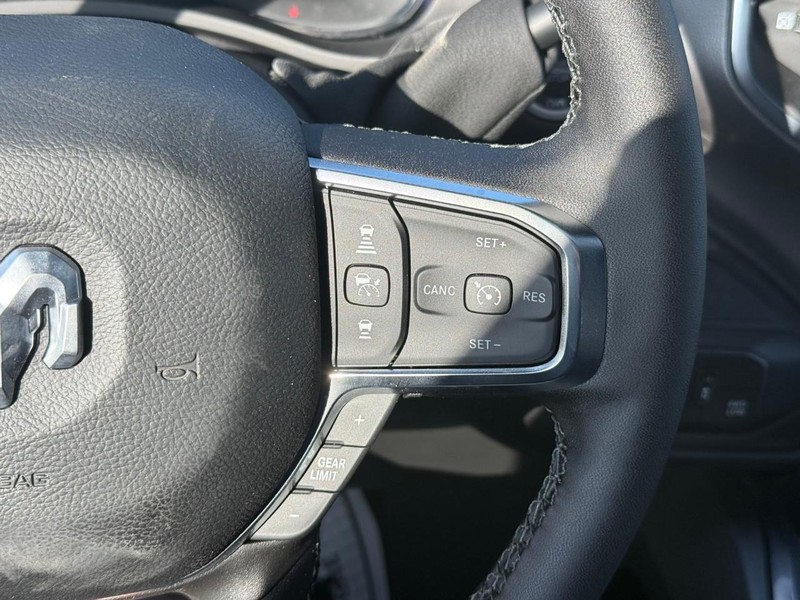 Ram 2500 Vehicle Image 17