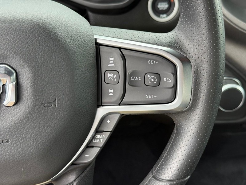 Ram 1500 Vehicle Image 13