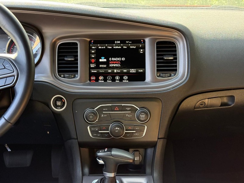 Dodge Charger Vehicle Image 16
