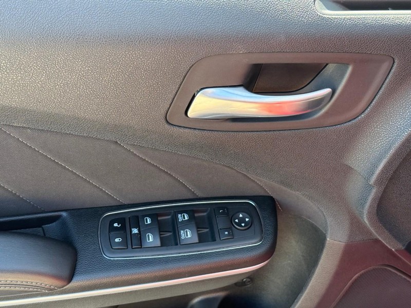 Dodge Charger Vehicle Image 18