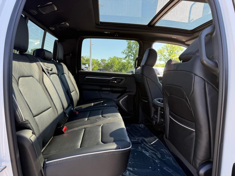 Ram 1500 Vehicle Image 08