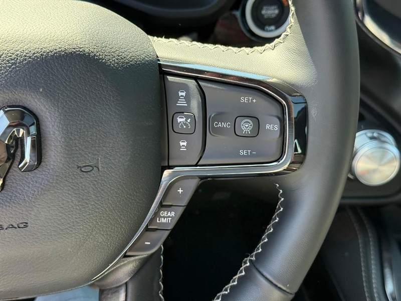 Ram 1500 Vehicle Image 17