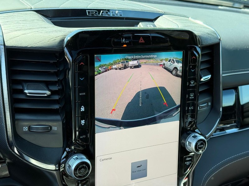 Ram 1500 Vehicle Image 18