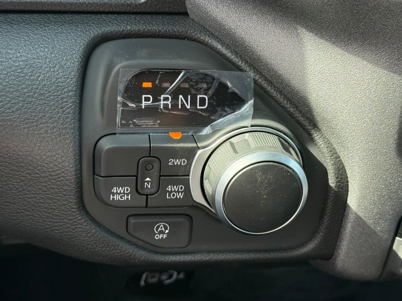 Ram 1500 Vehicle Image 17