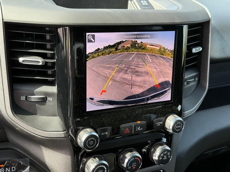 Ram 1500 Vehicle Image 18