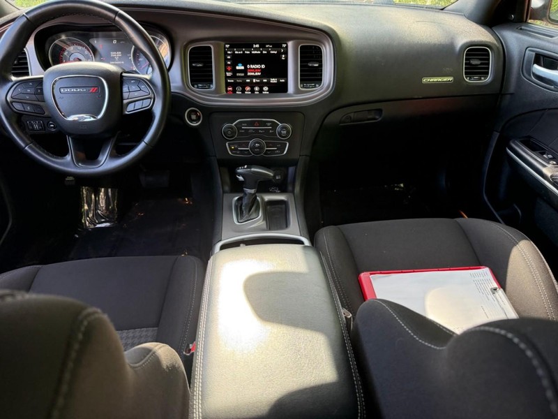 Dodge Charger Vehicle Image 15