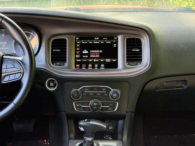 Dodge Charger Vehicle Image 17