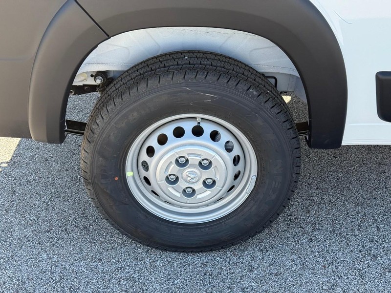 Ram ProMaster Cargo Van Vehicle Image 08