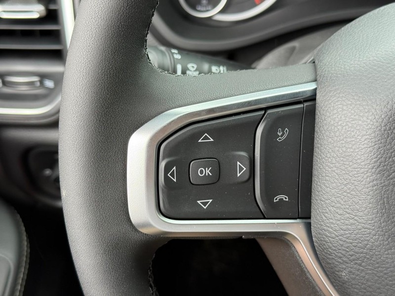 Ram 2500 Vehicle Image 16
