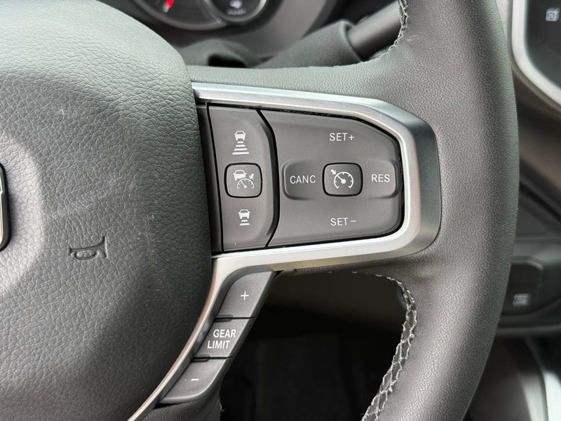 Ram 2500 Vehicle Image 17