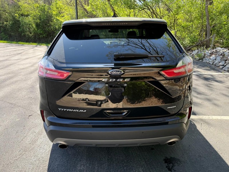 Ford Edge Vehicle Image 09