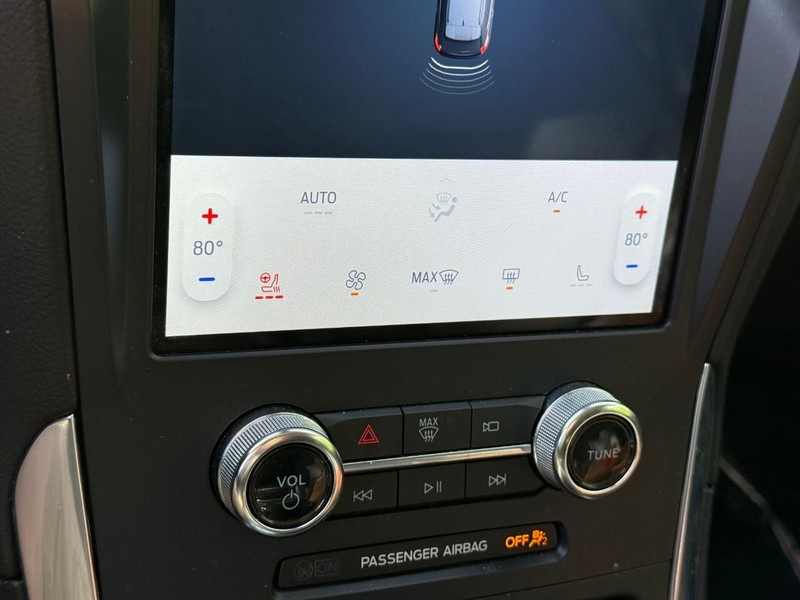 Ford Edge Vehicle Image 28
