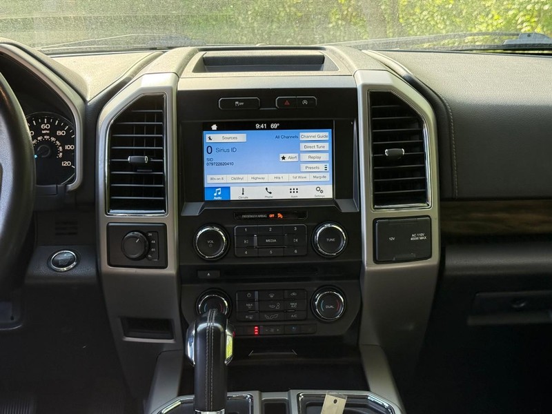Ford F-150 Vehicle Image 18