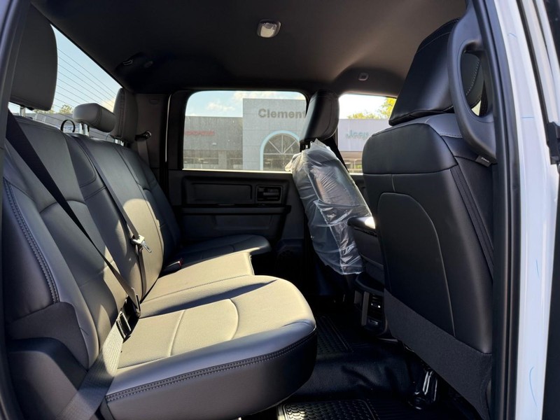 Ram 2500 Vehicle Image 09
