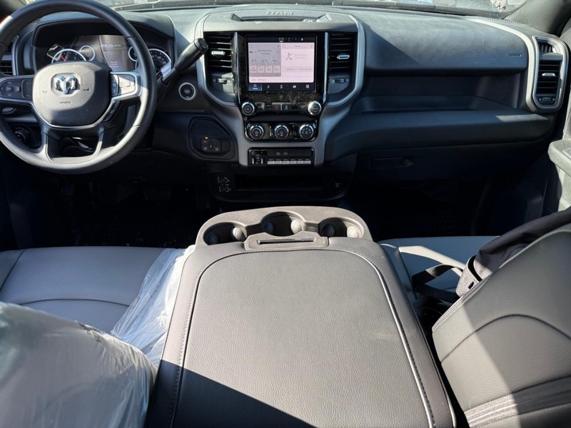 Ram 2500 Vehicle Image 11