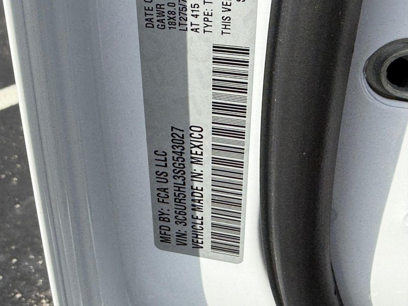 Ram 2500 Vehicle Image 17