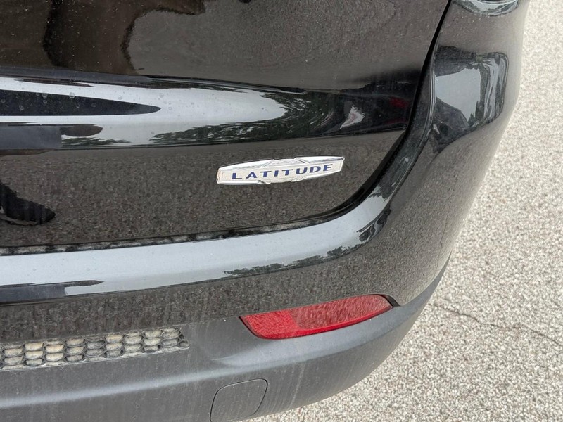 Jeep Compass Vehicle Image 07