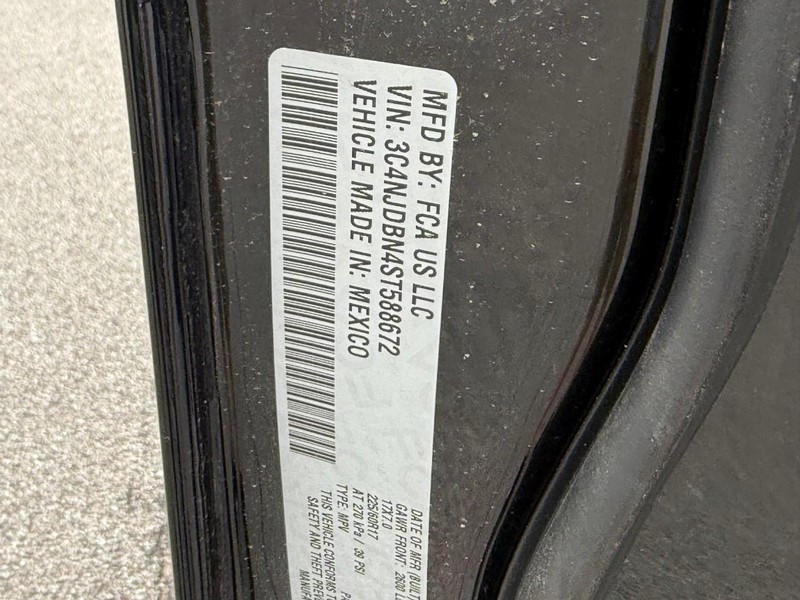 Jeep Compass Vehicle Image 20