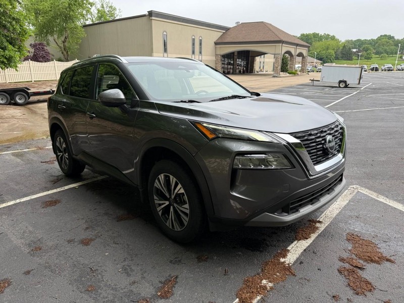 Nissan Rogue Vehicle Image 12