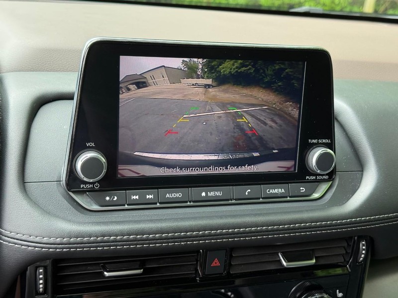 Nissan Rogue Vehicle Image 28