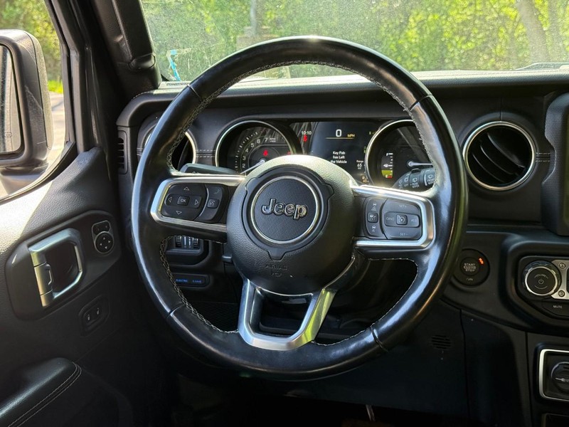 Jeep Wrangler 4xe Vehicle Image 13