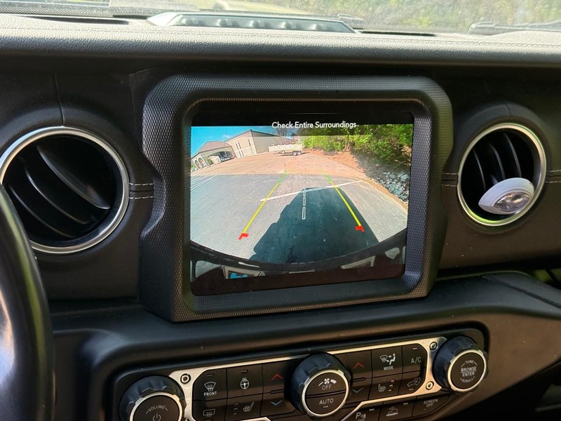 Jeep Wrangler 4xe Vehicle Image 23