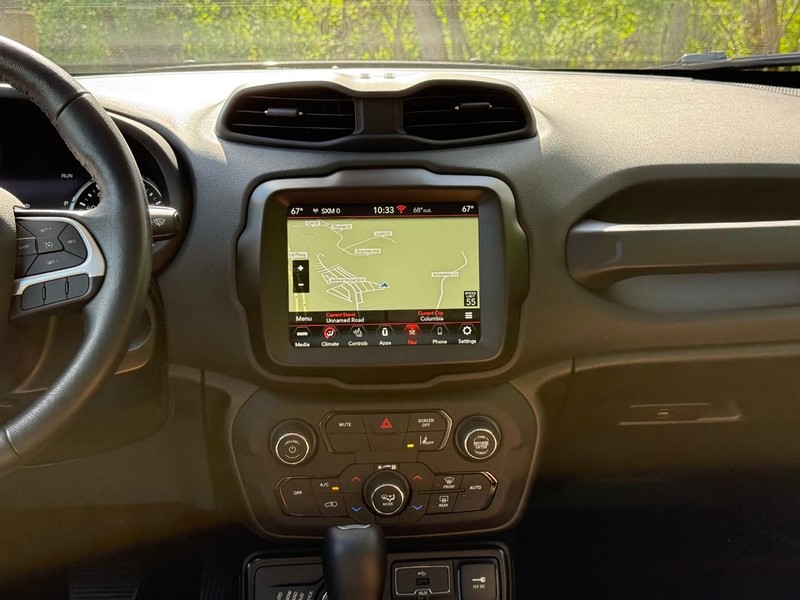 Jeep Renegade Vehicle Image 17