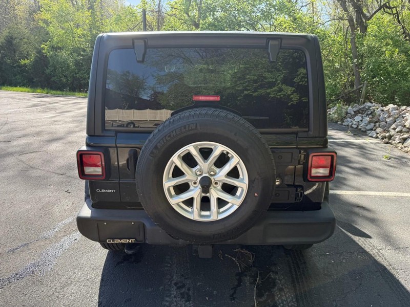 Jeep Wrangler Vehicle Image 08