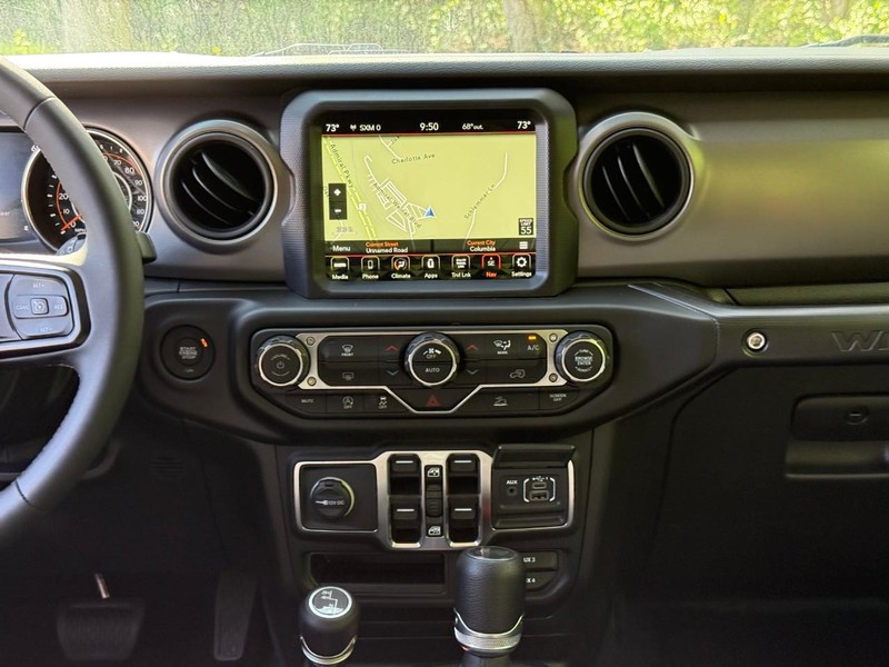 Jeep Wrangler Vehicle Image 16