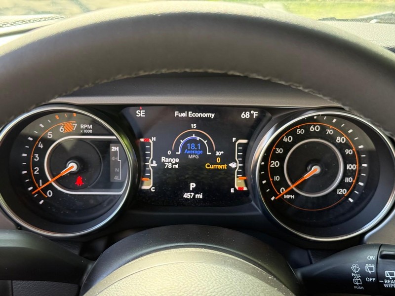 Jeep Wrangler Vehicle Image 22