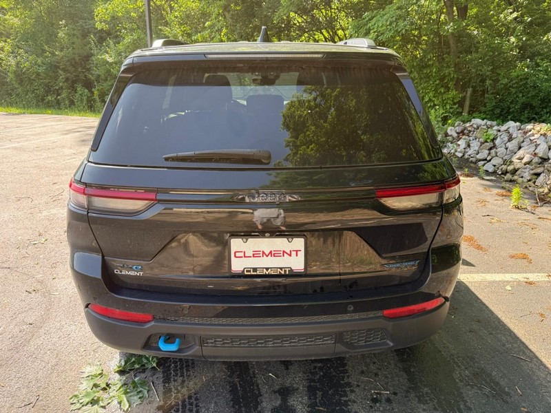 Jeep Grand Cherokee 4xe Vehicle Image 08