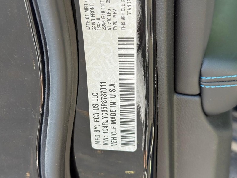Jeep Grand Cherokee 4xe Vehicle Image 23