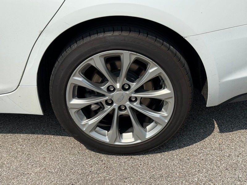 Cadillac CT5 Vehicle Image 05