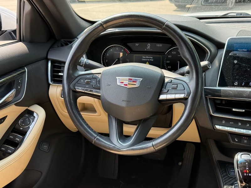 Cadillac CT5 Vehicle Image 15