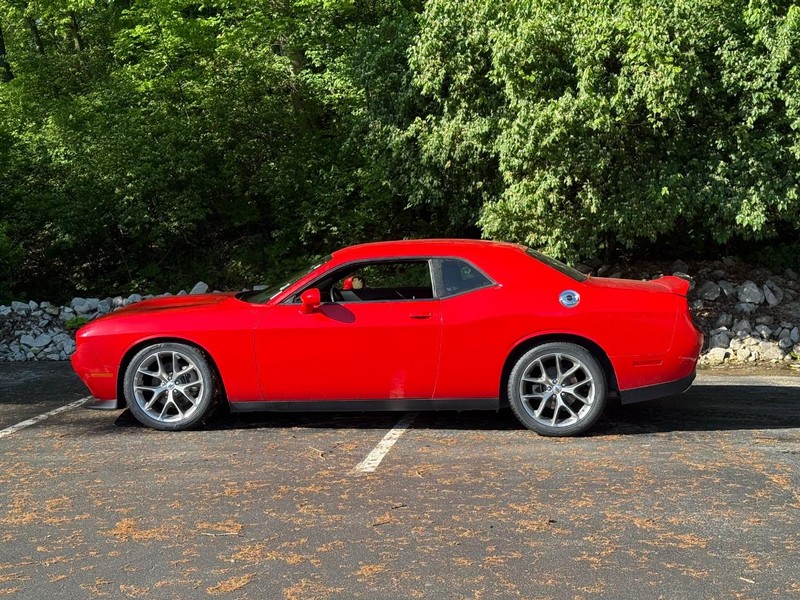 Dodge Challenger Vehicle Image 03