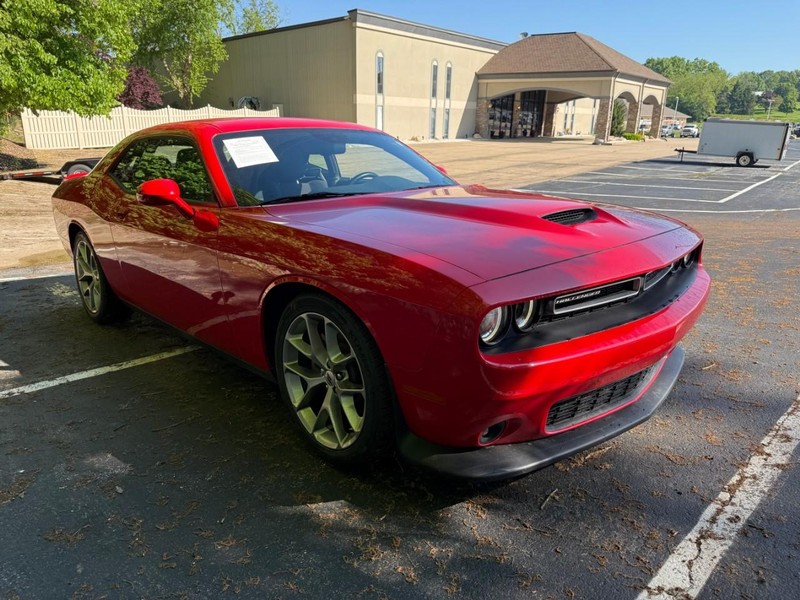 Dodge Challenger Vehicle Image 11