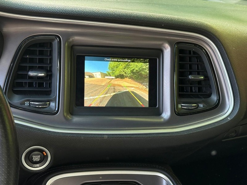 Dodge Challenger Vehicle Image 20