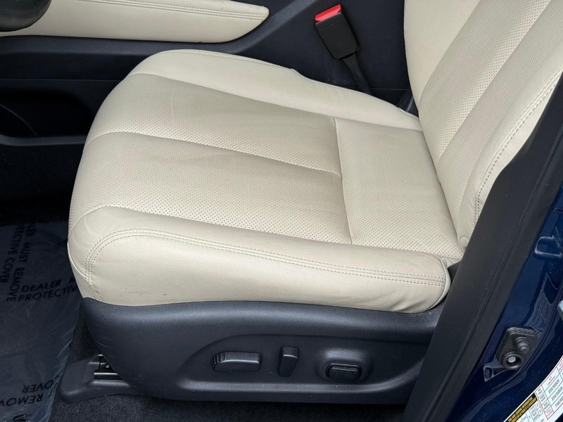 Nissan Murano Vehicle Image 22