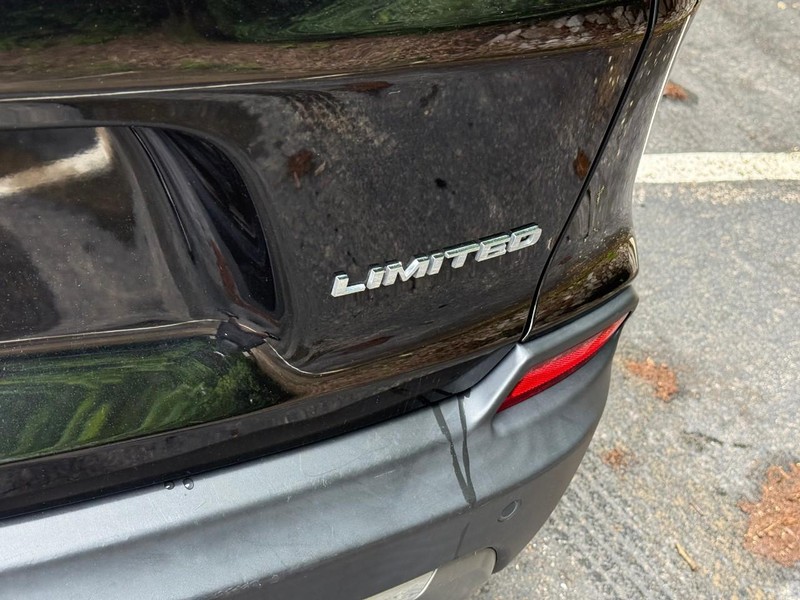Jeep Cherokee Vehicle Image 07