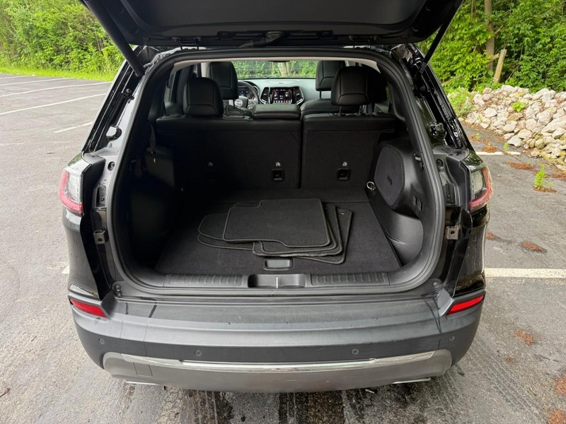 Jeep Cherokee Vehicle Image 08