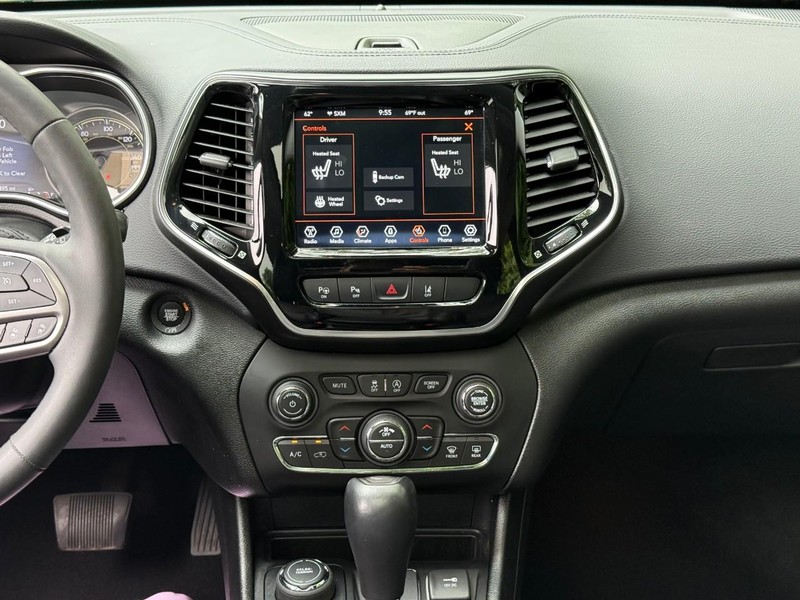 Jeep Cherokee Vehicle Image 17