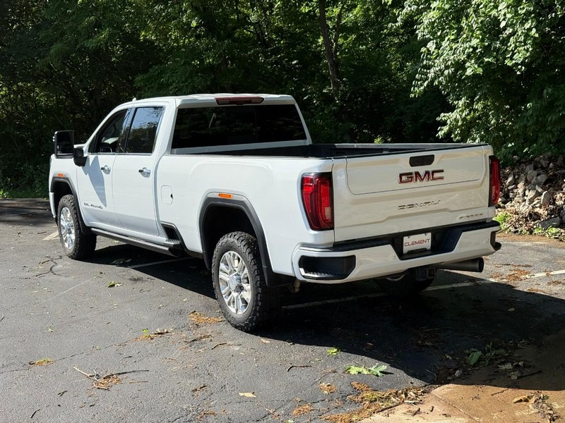 GMC Sierra 3500HD Vehicle Image 04