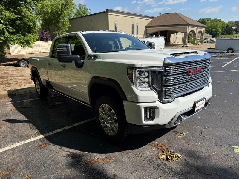 GMC Sierra 3500HD Vehicle Image 11