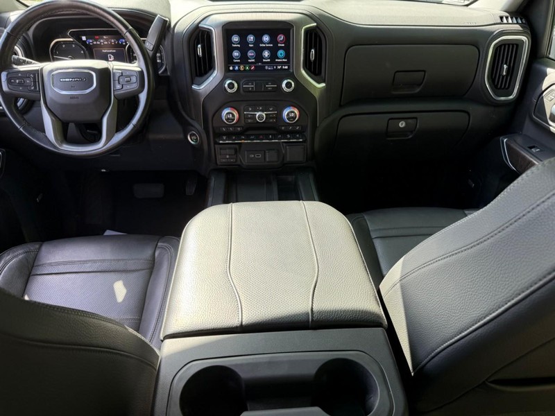 GMC Sierra 3500HD Vehicle Image 14
