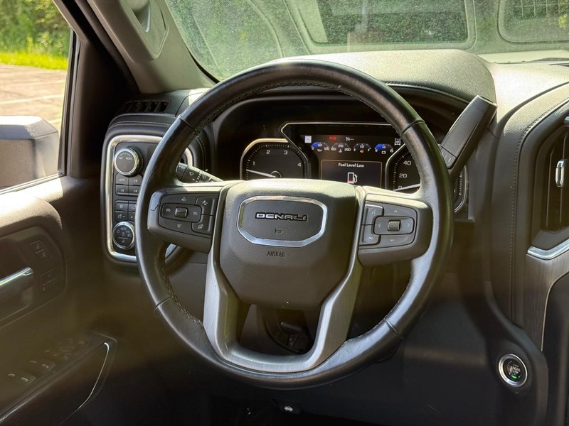 GMC Sierra 3500HD Vehicle Image 15