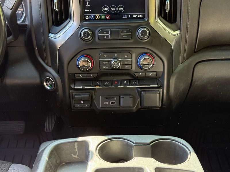 Chevrolet Silverado 1500 Vehicle Image 15