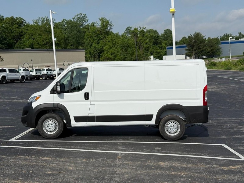 Ram ProMaster Cargo Van Vehicle Image 03