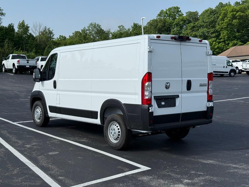 Ram ProMaster Cargo Van Vehicle Image 04